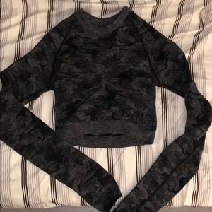 Gymshark camo seamless top